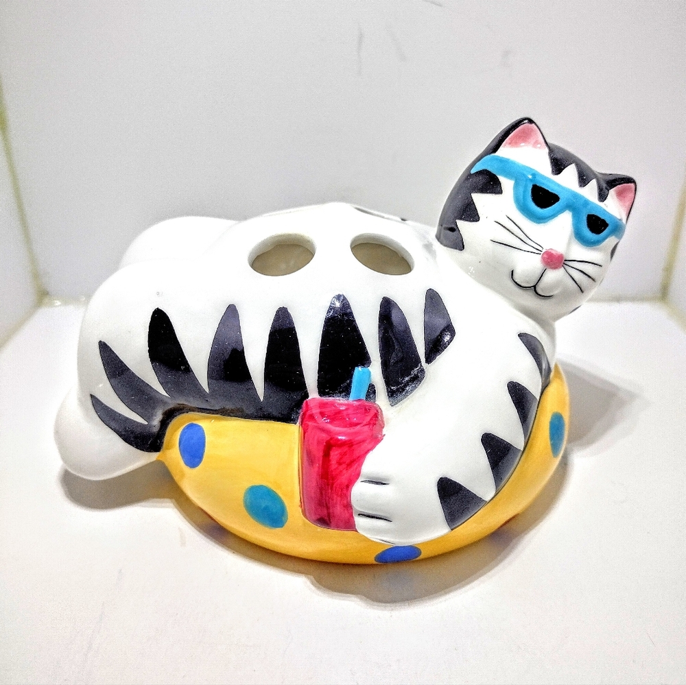 1994 Ceramic Coco Dowley Bacova Toothbrush Holder